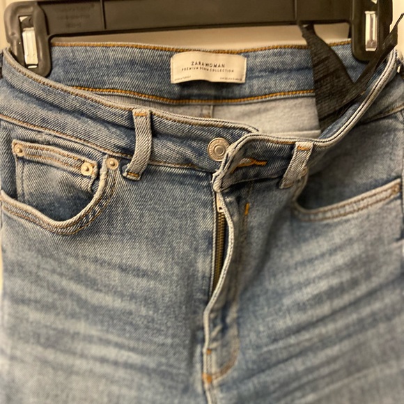 Zara High Rise Ripped Skinny Jeans - Picture 6 of 8